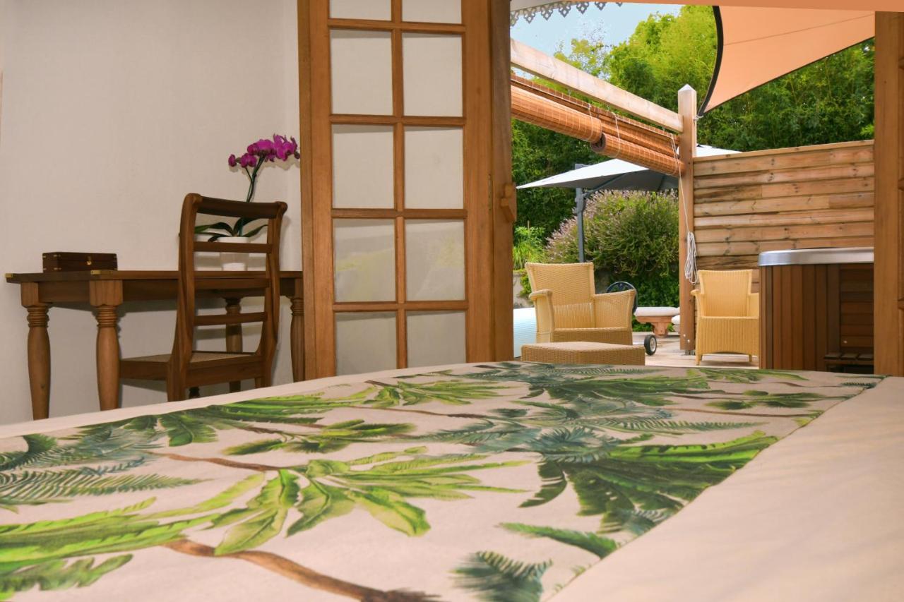 Bed and Breakfast Le Jacaranda Du Guillaume Le Guillaume Экстерьер фото